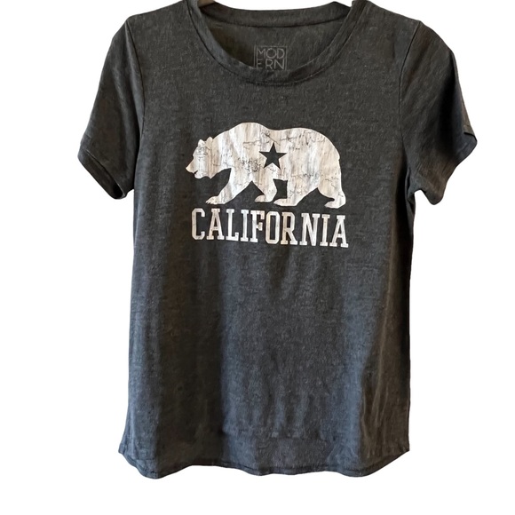 2 Teen Tops - Picture 5 of 9